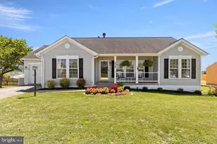 219 Crosswinds Dr, Charles Town, WV 25414 - Photo 1