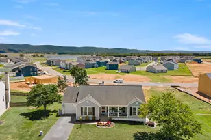 219 Crosswinds Dr, Charles Town, WV 25414 - Photo 37