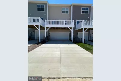 71 Swan Field Ave, Ranson, WV 25438 - Photo 1