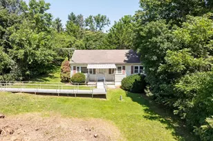 53 Grayrock Rd, Charles Town, WV 25414 - Photo 5