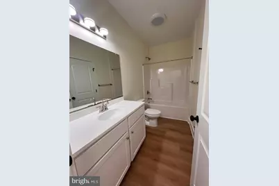 113 West North St #100, Charles Town, WV 25414 - Photo 7