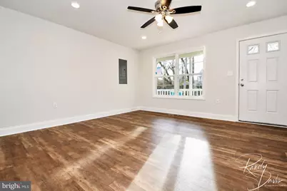 528 E North Street, Charles Town, WV 25414 - Photo 5