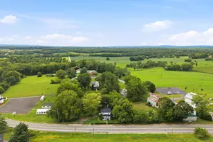 729 Rippon Village Dr, Charles Town, WV 25414 - Photo 3