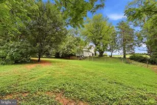 729 Rippon Village Dr, Charles Town, WV 25414 - Photo 21