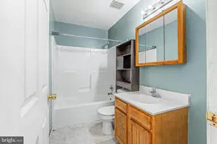 110 N Reymann St, Ranson, WV 25438 - Photo 11