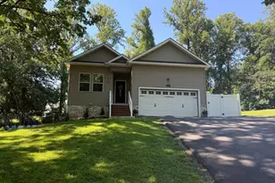 93 Old Sycamore Ln, Harpers Ferry, WV 25425 - Photo 1