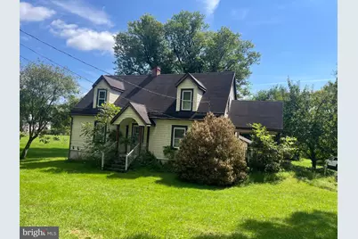 678 Kearneysville Pike, Kearneysville, WV 25430 - Photo 1