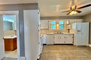 225 E 2nd Ave, Ranson, WV 25438 - Photo 7