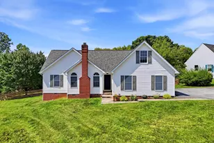 206 Vista Ct, Charles Town, WV 25414 - Photo 1