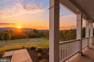 79 Falcon Ridge Dr, Charles Town, WV 25414 - Photo 1