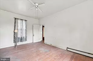 718 W Washington St, Charles Town, WV 25414 - Photo 7