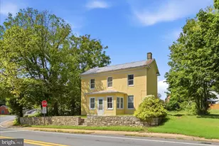 718 W Washington St, Charles Town, WV 25414 - Photo 1