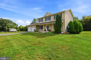 128 Sunflower Dr, Kearneysville, WV 25430 - Photo 3