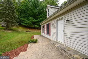 298 Ashland Woods Dr, Harpers Ferry, WV 25425 - Photo 11