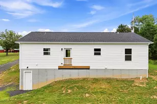 140 Old Madison Ln, Kearneysville, WV 25430 - Photo 5