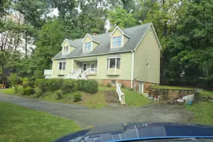 127 Cool Glen Cir, Harpers Ferry, WV 25425 - Photo 1