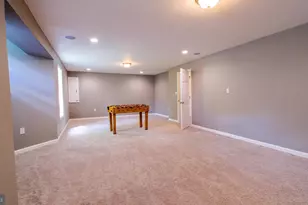 308 Braddock St, Charles Town, WV 25414 - Photo 33