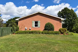 83 Carrell Ln, Charles Town, WV 25414 - Photo 3