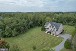 898 Declaration Dr, Charles Town, WV 25414 - Photo 91