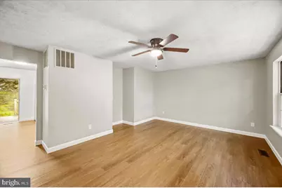 402 Wrens View Lane, Harpers Ferry, WV 25425 - Photo 11