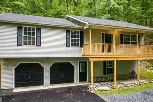 402 Wrens View Ln, Harpers Ferry, WV 25425 - Photo 3