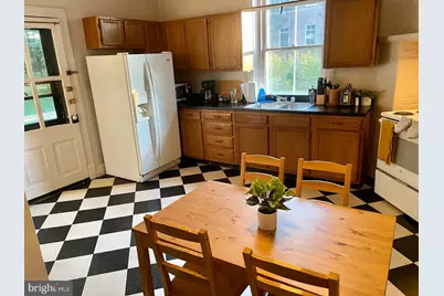 525 E Washington Street, Charles Town, WV 25414 - Photo 29