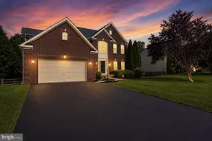 422 Sawgrass Dr, Charles Town, WV 25414 - Photo 1