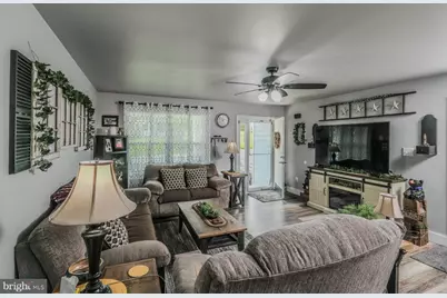 839 Jefferson Avenue, Charles Town, WV 25414 - Photo 13