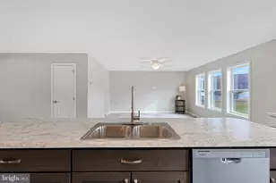 1525 Beacon St, Keyser, WV 26726 - Photo 11