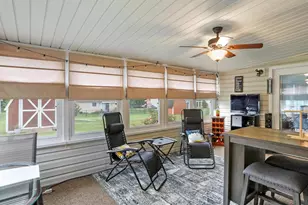 25 S Hummingbird St, Keyser, WV 26726 - Photo 7