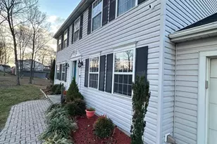 382 Ridgewood Dr, Fort Ashby, WV 26719 - Photo 3