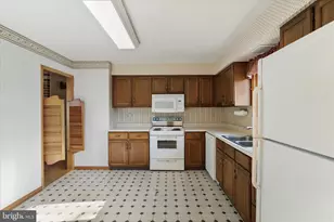 876 Sunrise Dr, Fort Ashby, WV 26719 - Photo 9