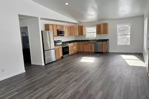 195 Grand View Dr, Keyser, WV 26726 - Photo 3