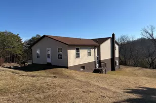 40 Amandas Ln, Keyser, WV 26726 - Photo 5