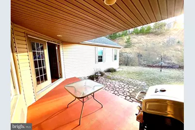 956 S Lakewood Drive, Ridgeley, WV 26753 - Photo 9