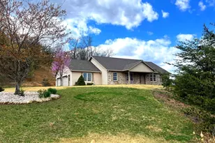 956 S Lakewood Dr, Ridgeley, WV 26753 - Photo 1