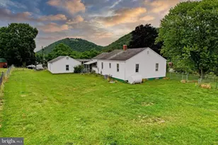225 S Valley View Ln, Keyser, WV 26726 - Photo 7