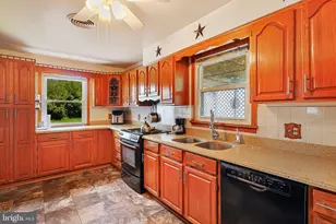 7977 Knobley Rd, Keyser, WV 26726 - Photo 21