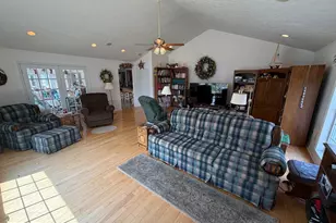 1565 Liberty St, Keyser, WV 26726 - Photo 5