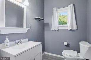 21 Sharpless St, Keyser, WV 26726 - Photo 7