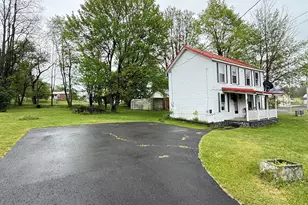 132 Oak St, Elk Garden, WV 26717 - Photo 9