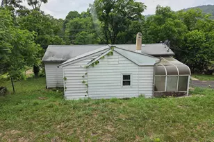 28 Brelsford Ln, Fort Ashby, WV 26719 - Photo 3