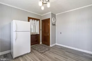 9360 Frankfort Hwy, Fort Ashby, WV 26719 - Photo 15