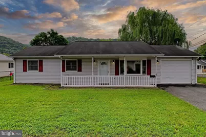 10 N Hummingbird Street, Keyser, WV 26726 - Photo 3