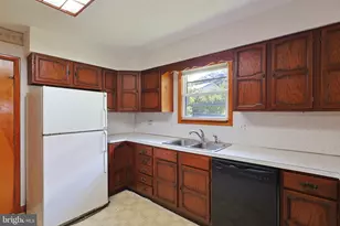 189 S Pennsylvania St, Ridgeley, WV 26753 - Photo 13