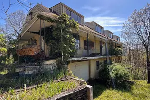 281 Misty Ln, Berkeley Springs, WV 25411 - Photo 3