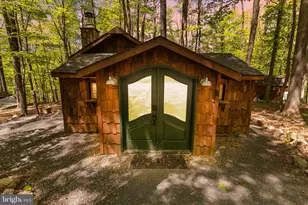 326 Preacher Ln, Great Cacapon, WV 25422 - Photo 5