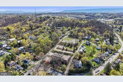 187 S Green Street, Berkeley Springs, WV 25411 - Photo 15