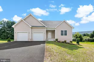 40 Mdg, Berkeley Springs, WV 25411 - Photo 1