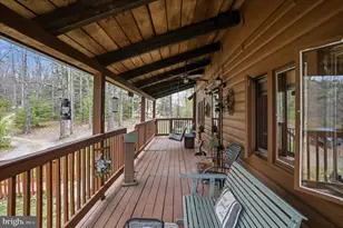 412 Hideaway Ln, Berkeley Springs, WV 25411 - Photo 17